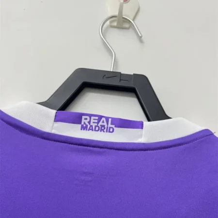 Real Madrid 2017/16 Away Jersey Tag 2