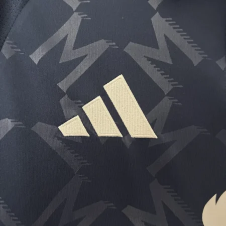 Manchester United 2024/25 Away Jersey Tag 4