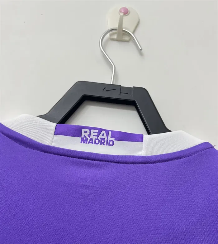 Real Madrid 2017/16 Away Jersey Tag 2