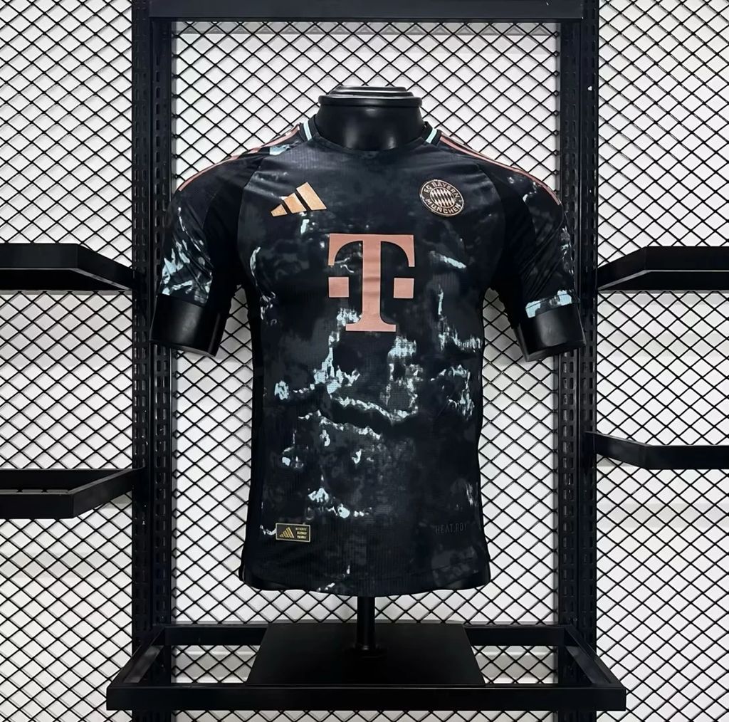 Bayern Munich 2024/25 Away Jersey