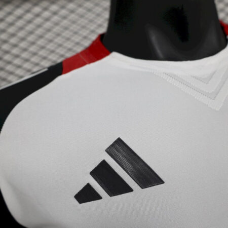 Manchester United 2025/26 Training Jersey