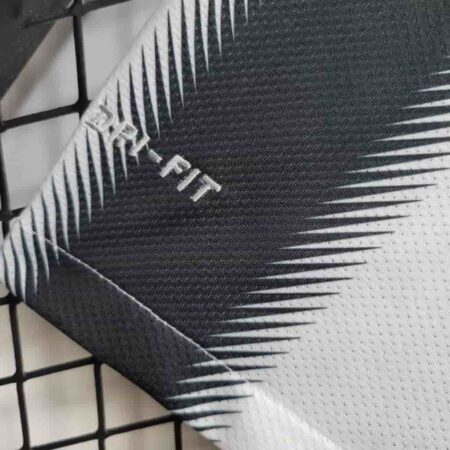 freecompress-Untitled design (65) Juventus 2011/12 Home Jersey