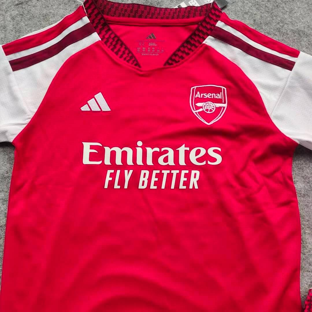 Arsenal 2026- 27 Home Jersey Kids Kit - Front Arsenal 2026- 27 Home Jersey Kids Kit - Front