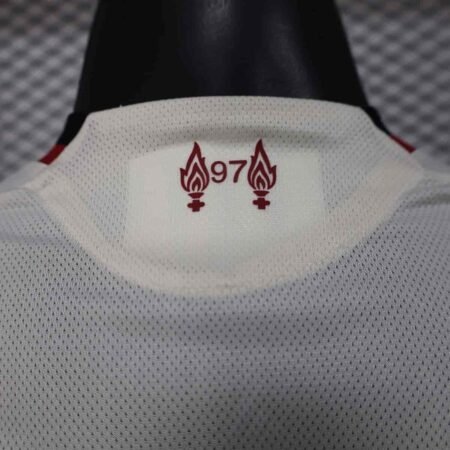 Liverpool 2025 Away Tag 3