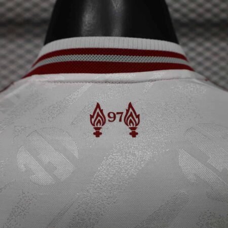 Liverpool 2026 Away Tag 8 Liverpool 2026 Away Tag 8