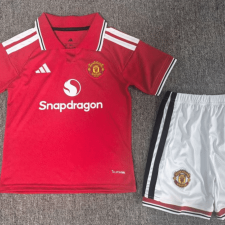 Manchester United 202627 Home Jersey Kids Kit Front Manchester United 202627 Home Jersey Kids Kit Front